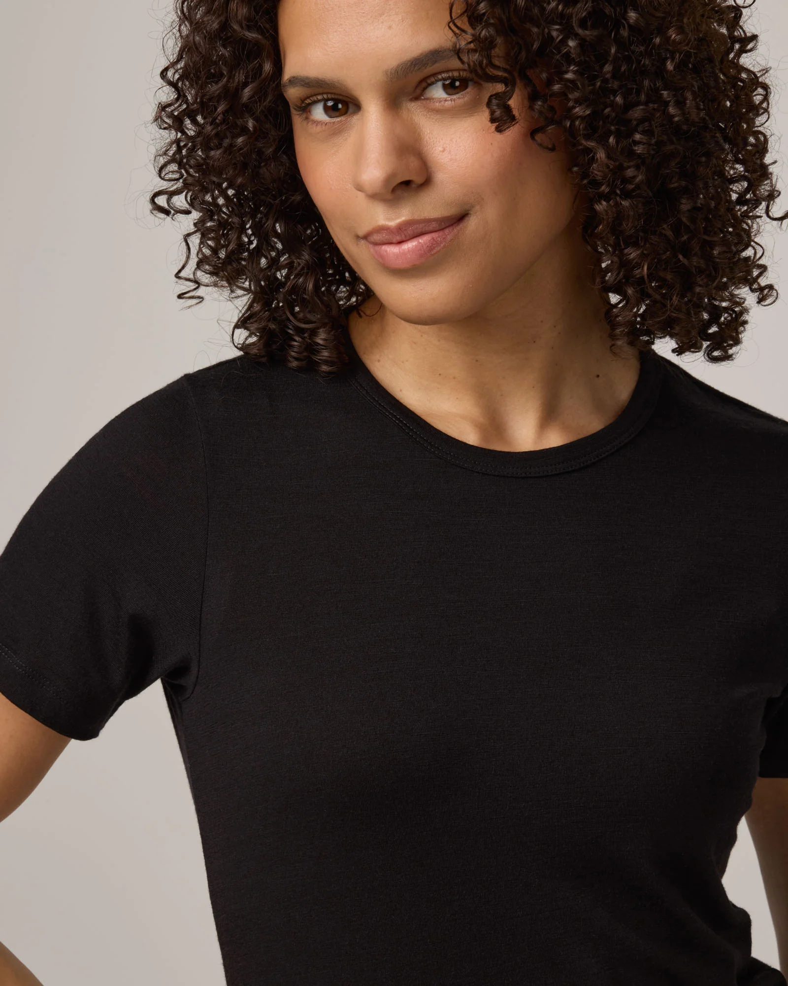 Cara 100% Wool Fitted Tee - Image 3