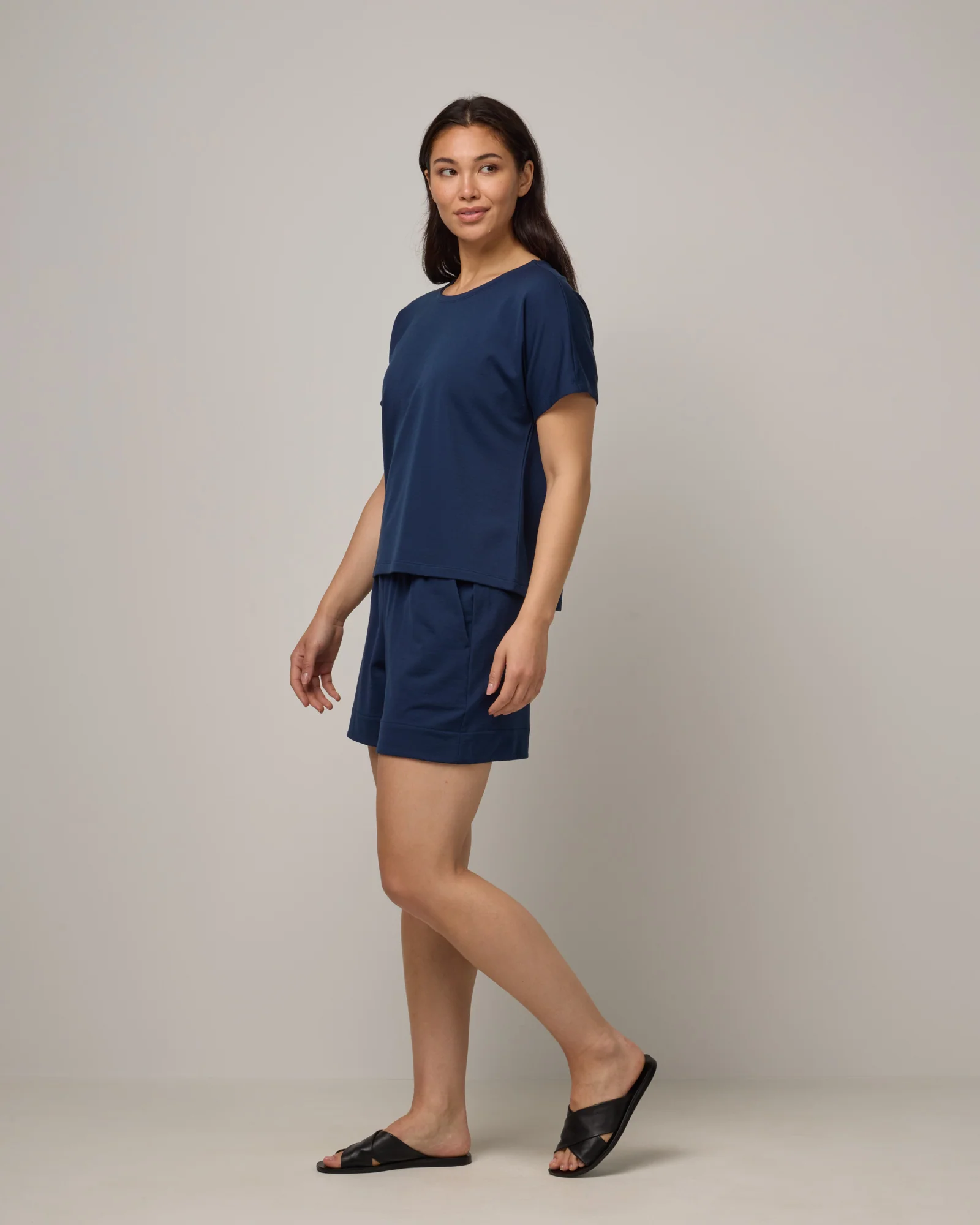 Carina Sweatshirt Tee - Image 4